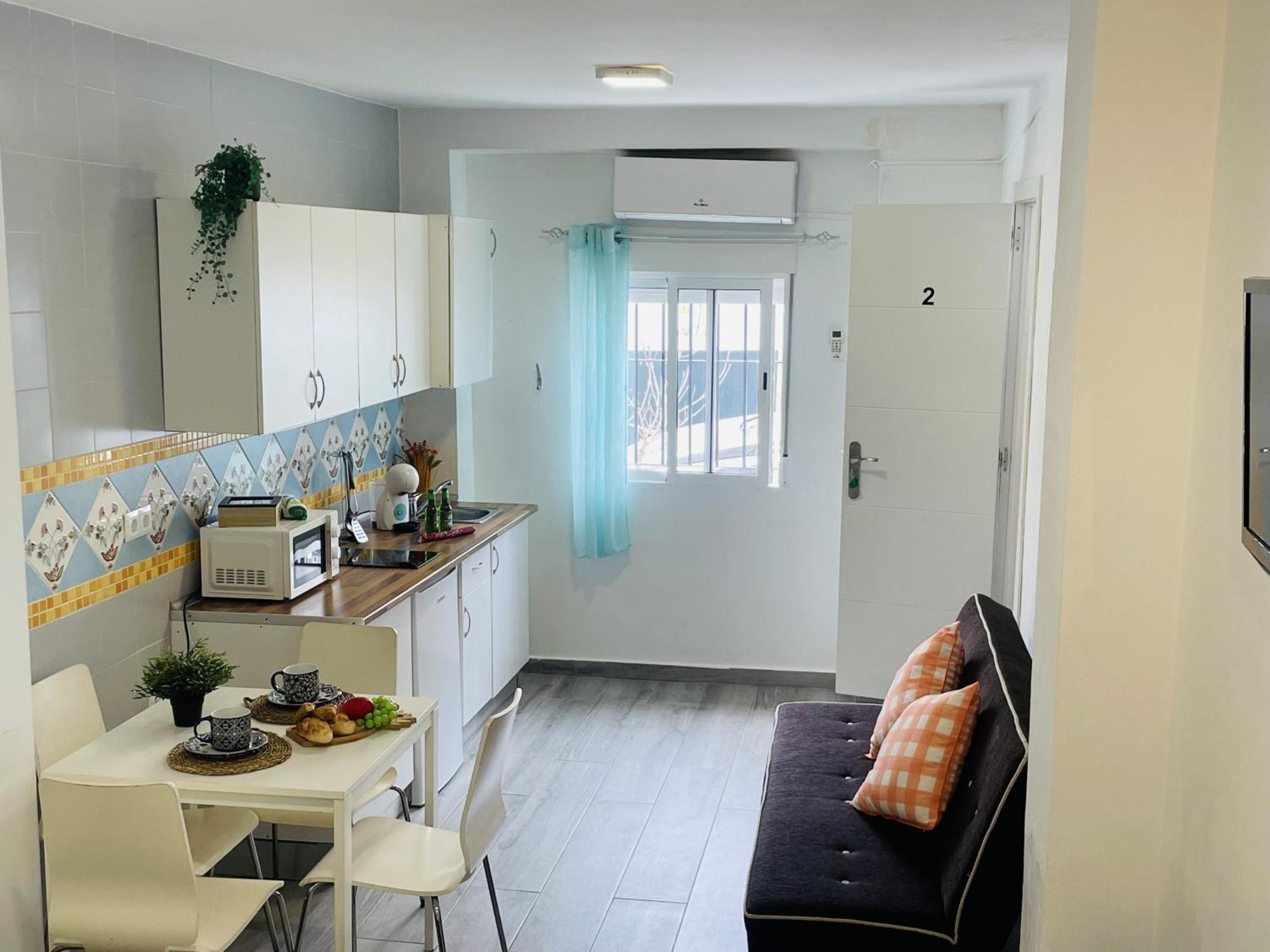 Estudio Jimena Carabeo En El Centro De Nerja Ngoại thất bức ảnh