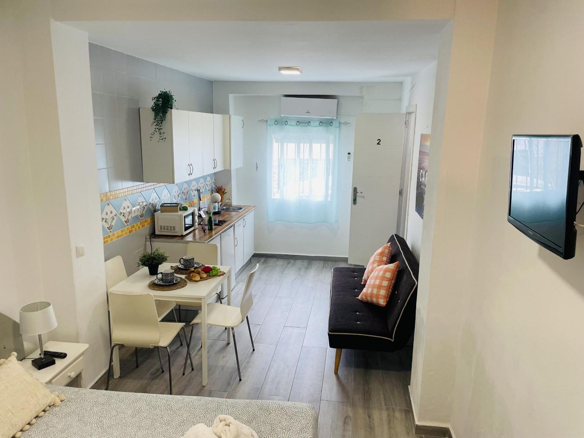 Estudio Jimena Carabeo En El Centro De Nerja Ngoại thất bức ảnh