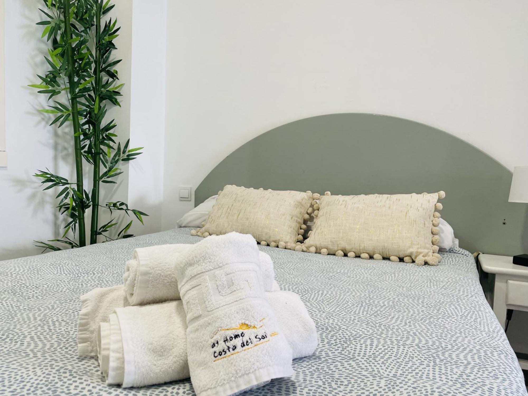 Estudio Jimena Carabeo En El Centro De Nerja Ngoại thất bức ảnh