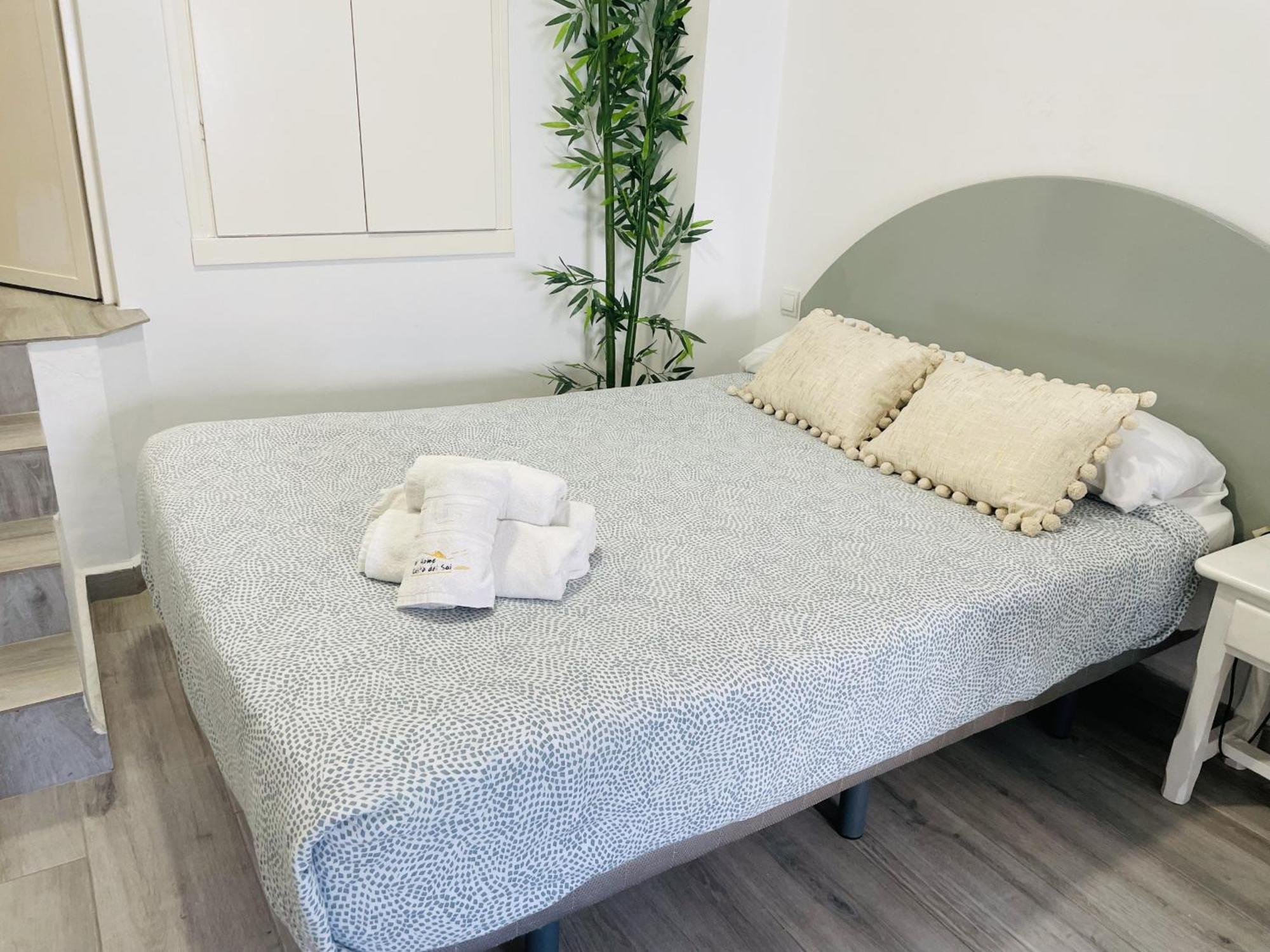 Estudio Jimena Carabeo En El Centro De Nerja Ngoại thất bức ảnh